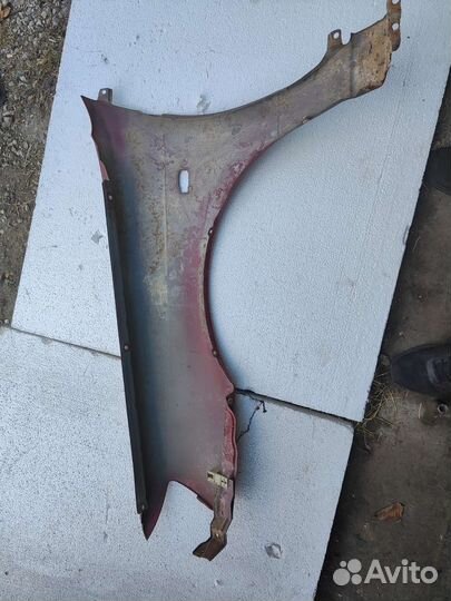 Крыло п.п nissan bluebird u14