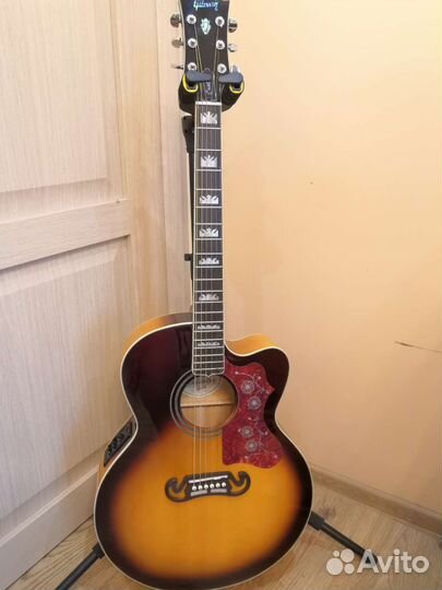 Электроакустическая гитара Gibson J200 новая копия