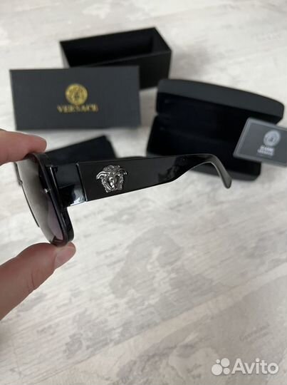 Очки Versace