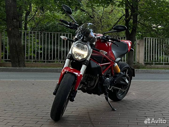 Ducati monster 797