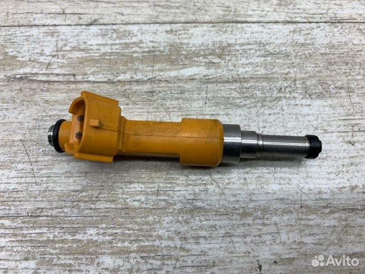 Форсунка топливная Suzuki Vitara внедорожник M16A