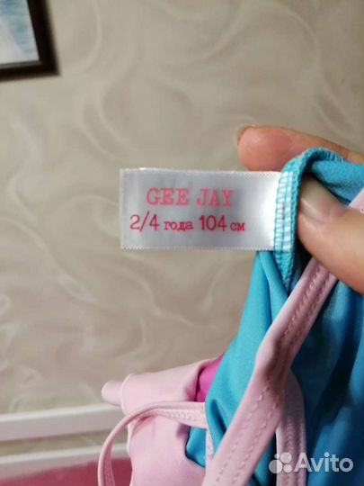 Купальник для девочки (р. 104)