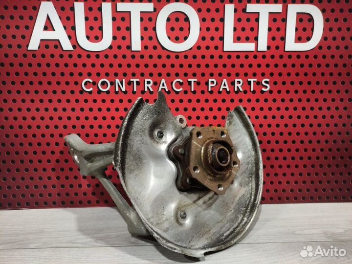 Кулак задний левый Porsche Macan 95B 2021