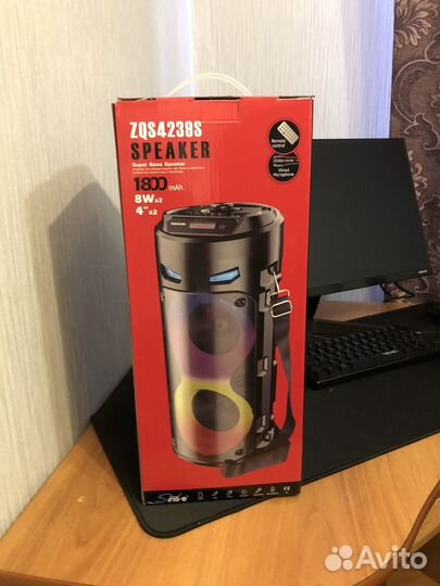 Музыкальная колонка портативная с караоке