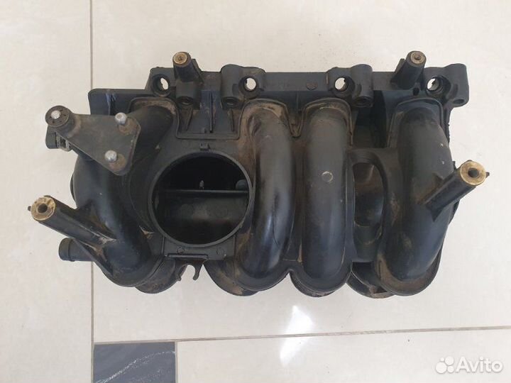 Коллектор впускной Renault Logan K7M