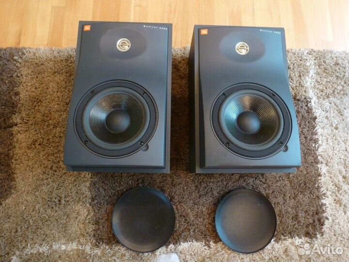 Студийные активные мониторы JBL 6208