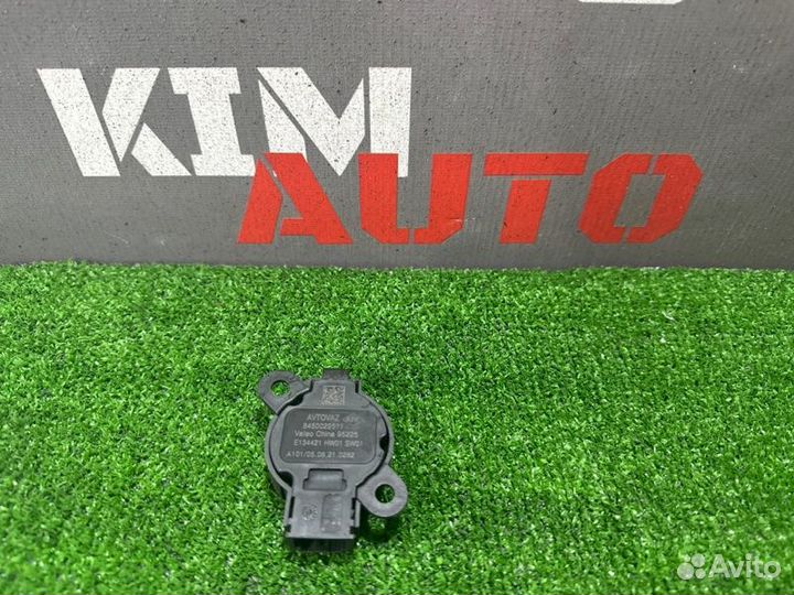 Блок управления парктроником LADA X-Ray Cross 1.6