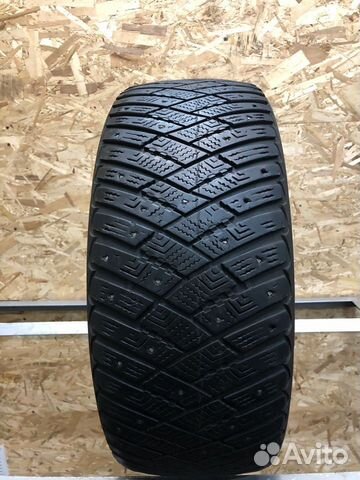 Goodyear Ultragrip Ice Arctic 215/55 R16