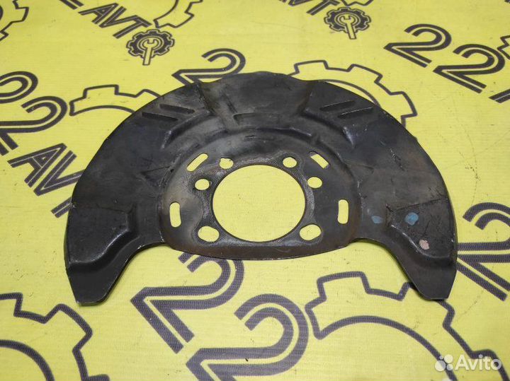 Щиток тормозного механизма передний левый Subaru