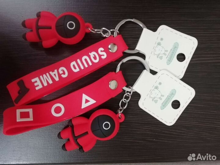 Брелок игра в кальмара