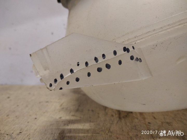 Бачок расширительный Renault Sandero 2 K7M 2015