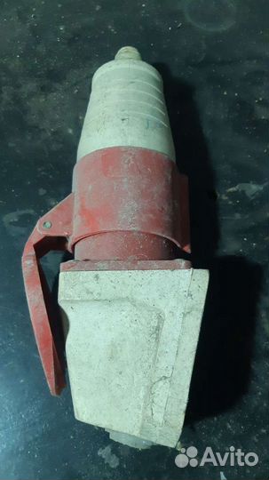 Силовая вилка и розетка