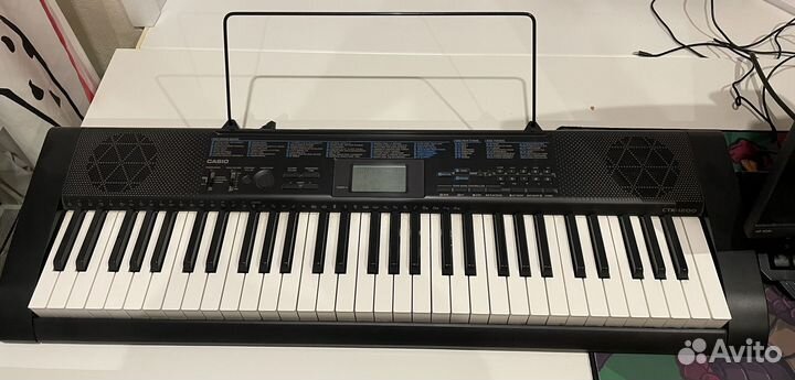 Синтезатор casio