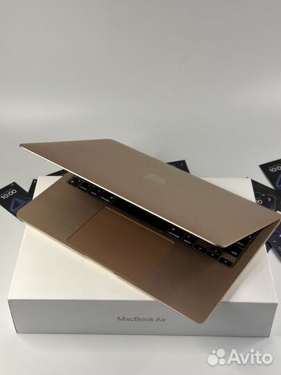 Apple macbook air 13 2020 M1 256gb