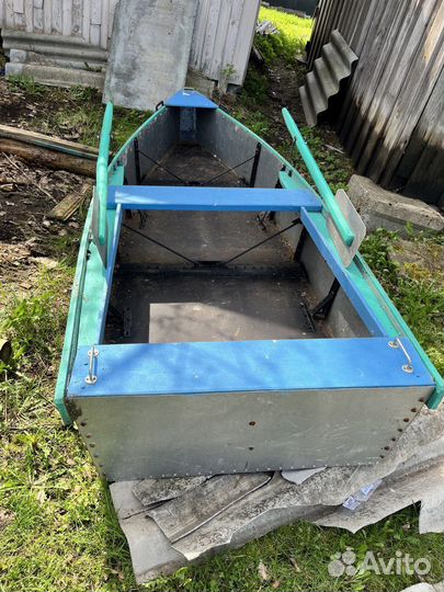 Весельная лодка