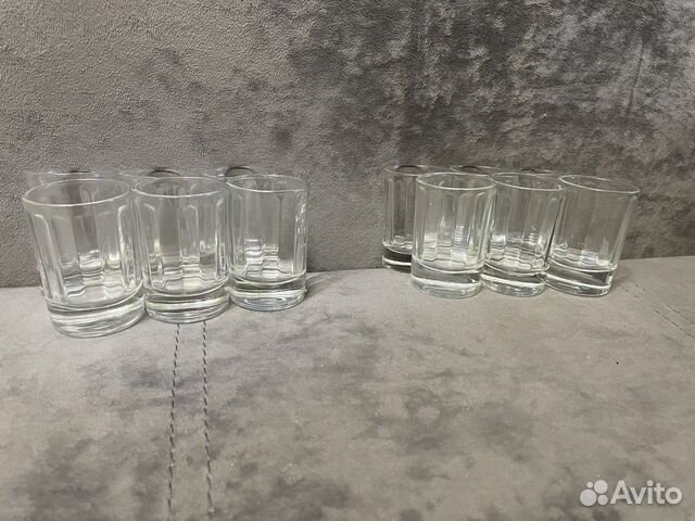 Стопки рюмки и стаканы