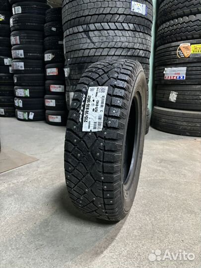 Nitto Therma Spike 215/70 R16 100T