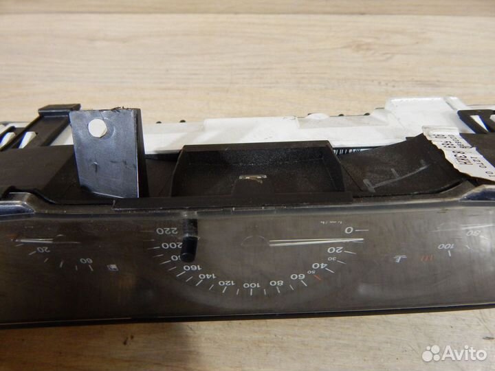 Щиток приборов Opel Vectra B