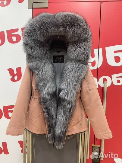 Женская парка с натуральным мехом новая