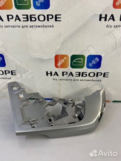 Накладка на центральную консоль (торпеды) левая