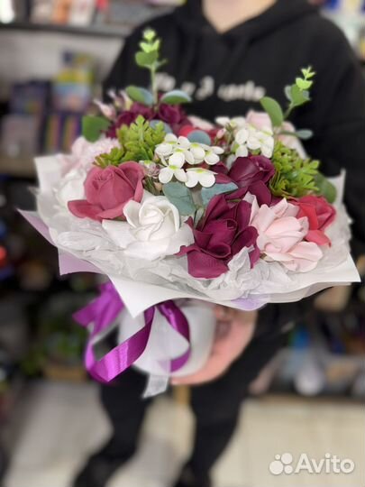 Цветы с доставкой, подарок на 8 марта