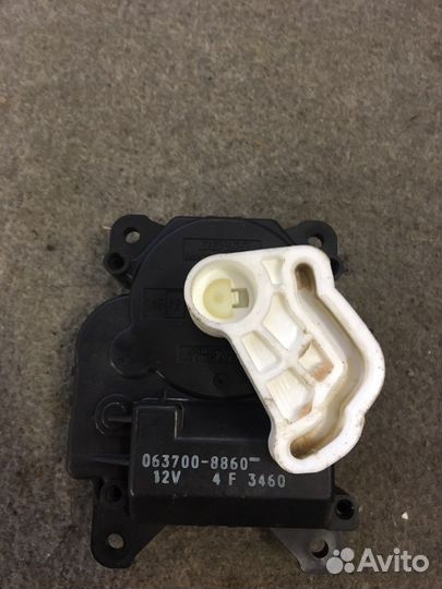 Сервопривод отопителя Toyota 4Runner (2476)