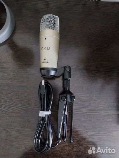 Микрофон студийный Behringer C1U + стойка