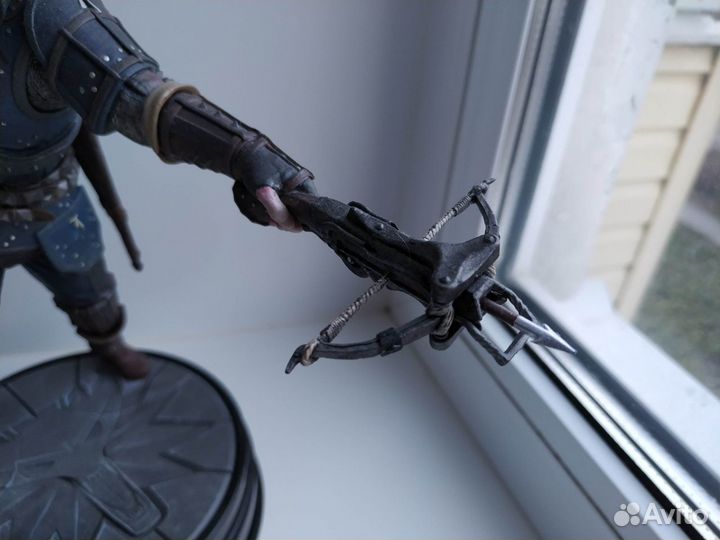 Фигурка Геральт грандмастер Фелин Dark horse в кор