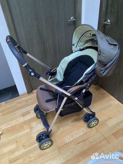 Прогулочная коляска Combi