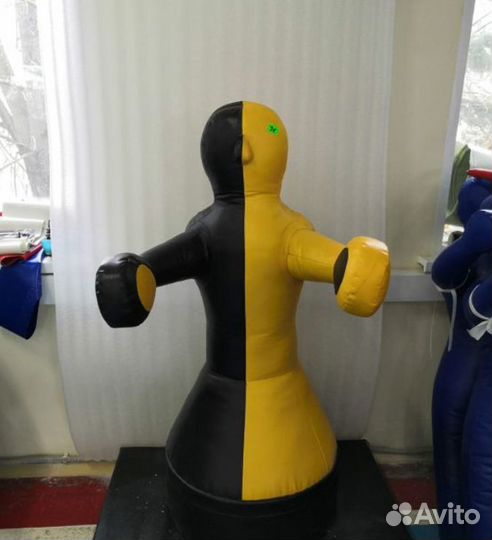 Манекен для бокса напольный 