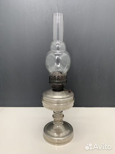 Лампа керосиновая