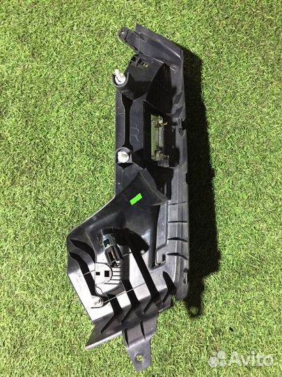 Обшивка багажника задняя правая Volkswagen Golf R