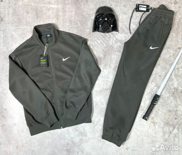 Спортивные костюмы Nike