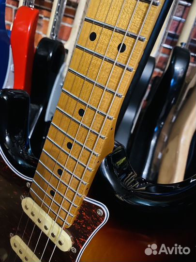 Леворукая Электрогитара Jet (полный аналог Fender)