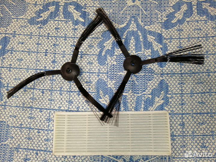 Новые фильтр и щётки для робота пылесоса polaris