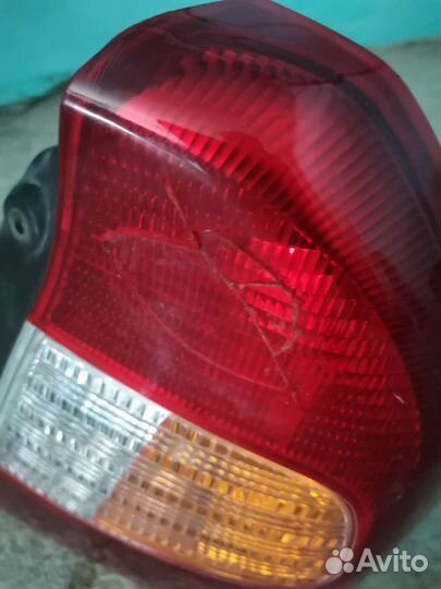 Фонарь задний правый на hyundai ассent