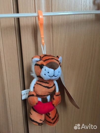 Мягкая игрушка-брелок Тигренок с сердцем