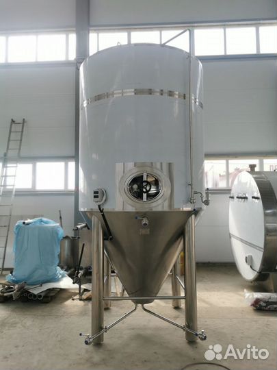 Цкт цилиндро конический танк 3000л для пивоварни