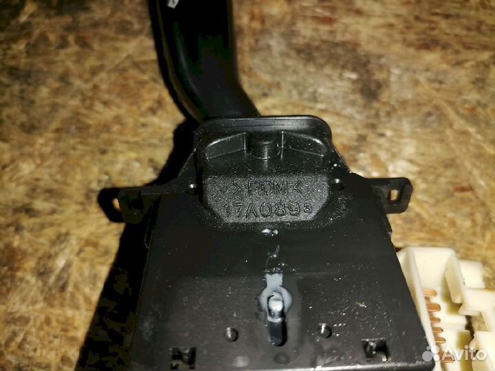 Переключатель подрулевой (света-поворотников) 8414