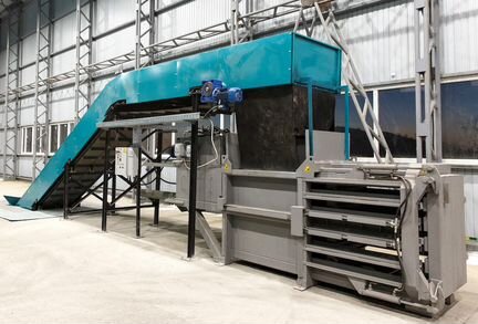 Пресс для макулатуры горизонтальный. Пэт. Пластик