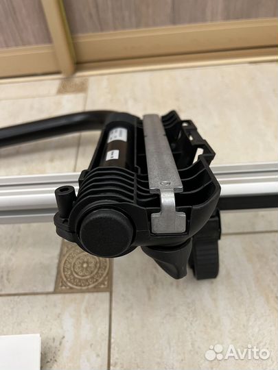 Крепление для велосипеда Mercedes A0008900293