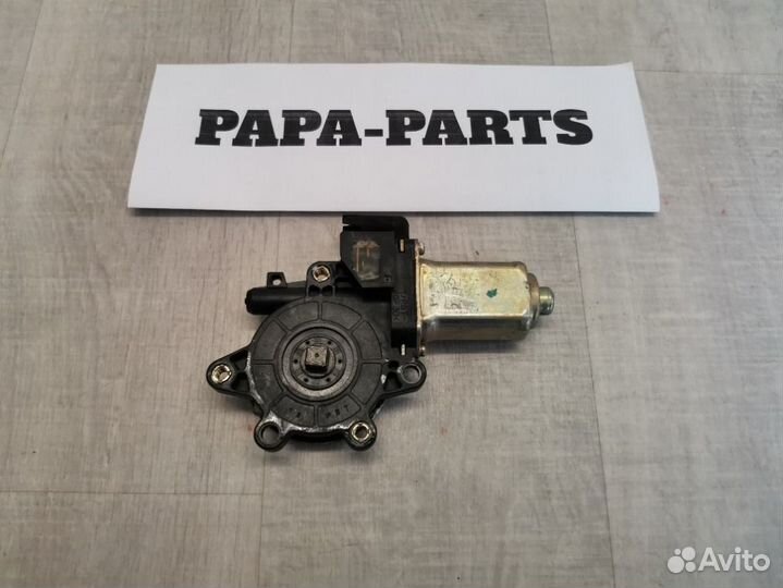 Моторчик стеклоподъемника передний левый Nissan