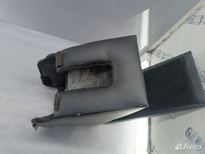 Бар подлокотник Skoda Rapid