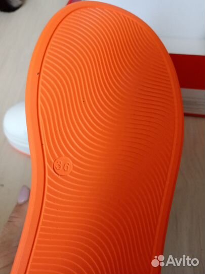 Кроссовки для девочки