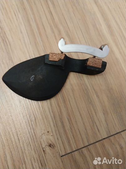 Подбородник для скрипки