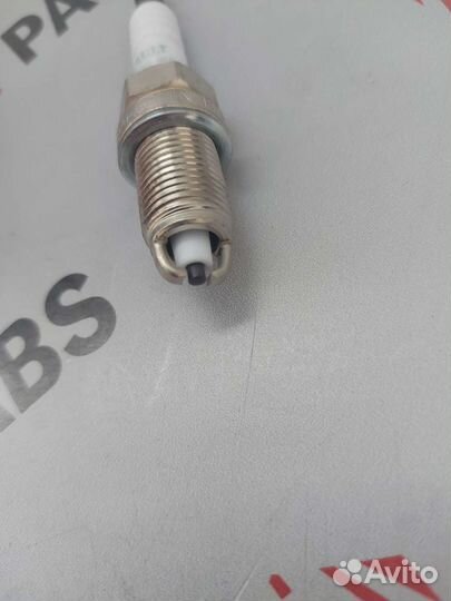 Свеча зажигания Renault двухконтактная