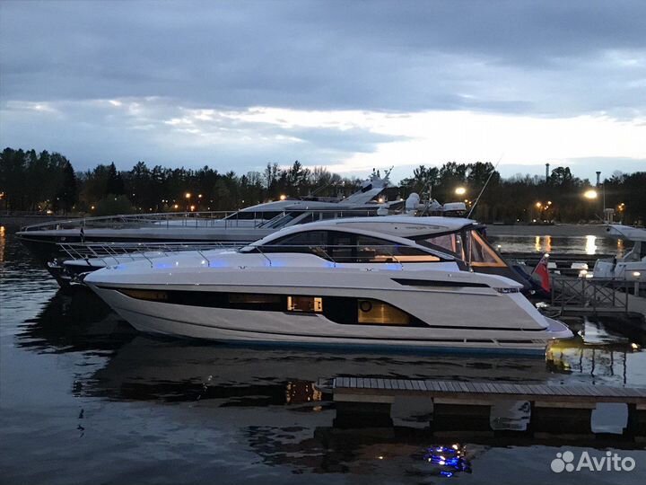 Моторная яхта Fairline Targa 43 Open