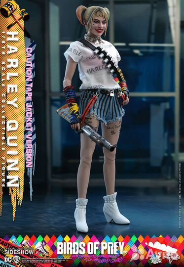 Harley Quinn (Caution Tape Jacket Version)