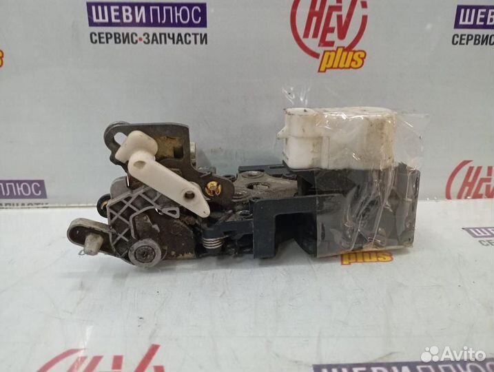 Замок двери передней правой Cadillac Escalade