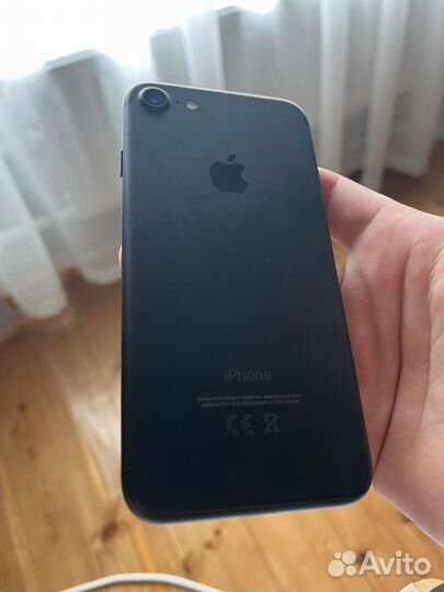 iPhone 7, 32 ГБ